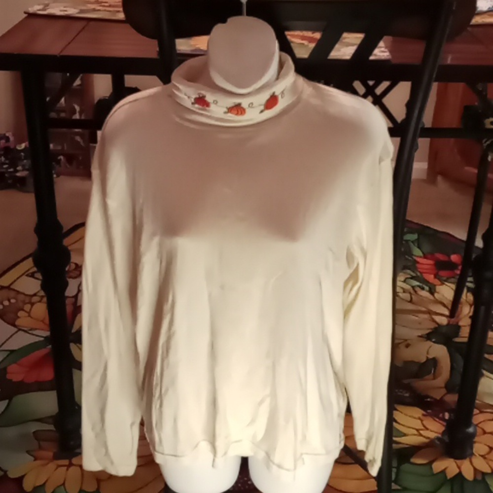 Bobbie Brooks Turtleneck w/Pumpkins on Collar Large 12-14 Beige